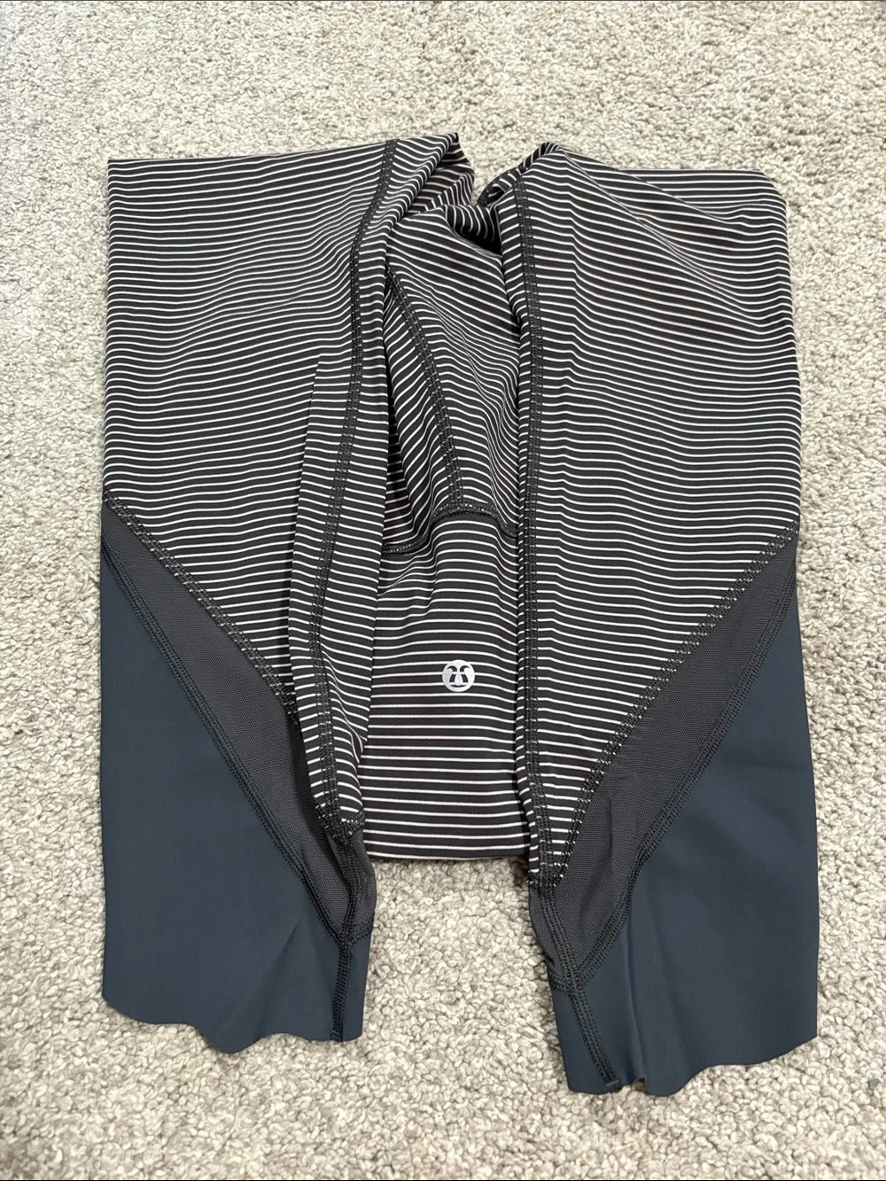 Lululemon Stripped Cropped Leggings